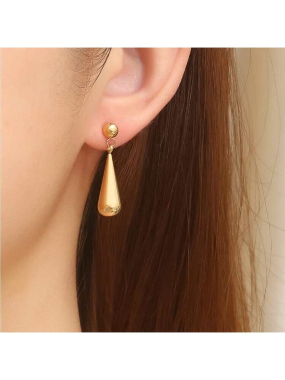 Gold Teardrop Earrings M1540